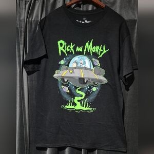 Ripple Junction Black and Green Graphic Tee